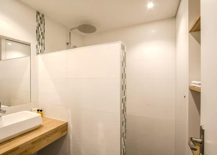 Port De De Gamme * Caen